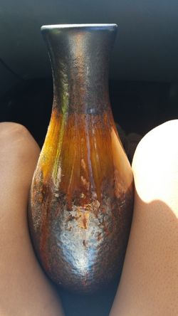 Decorative vase, gently used