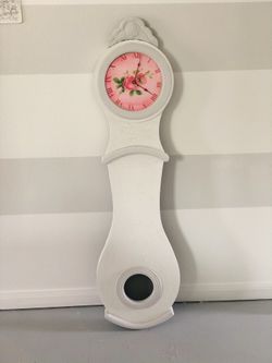 Beautiful Cottage Shabby Chic Hanging Wall Clock 