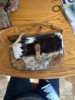 Myra Crossbody Bag