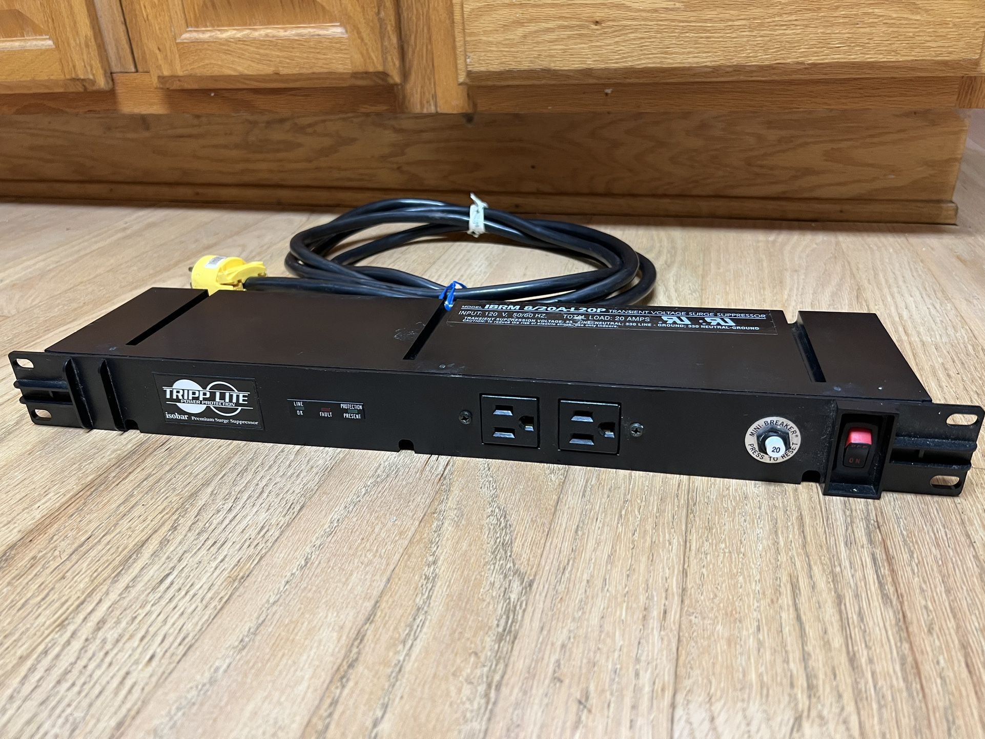 Tripp-Lite IBRM 8/20A-L20P Isobar Transient Voltage Surge Suppressor Power Station