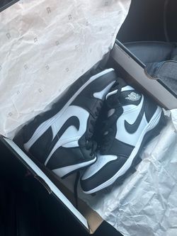 Men’s Jordan 1 MID TD - Size 9