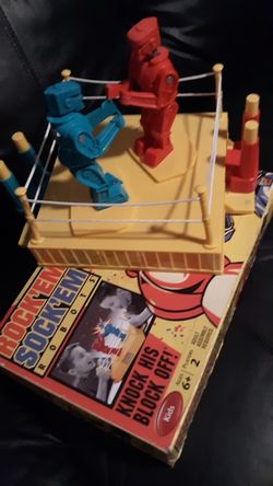Collector's item. Rock'em sock'em. With box .( Its original ) ( WILL TRADE )