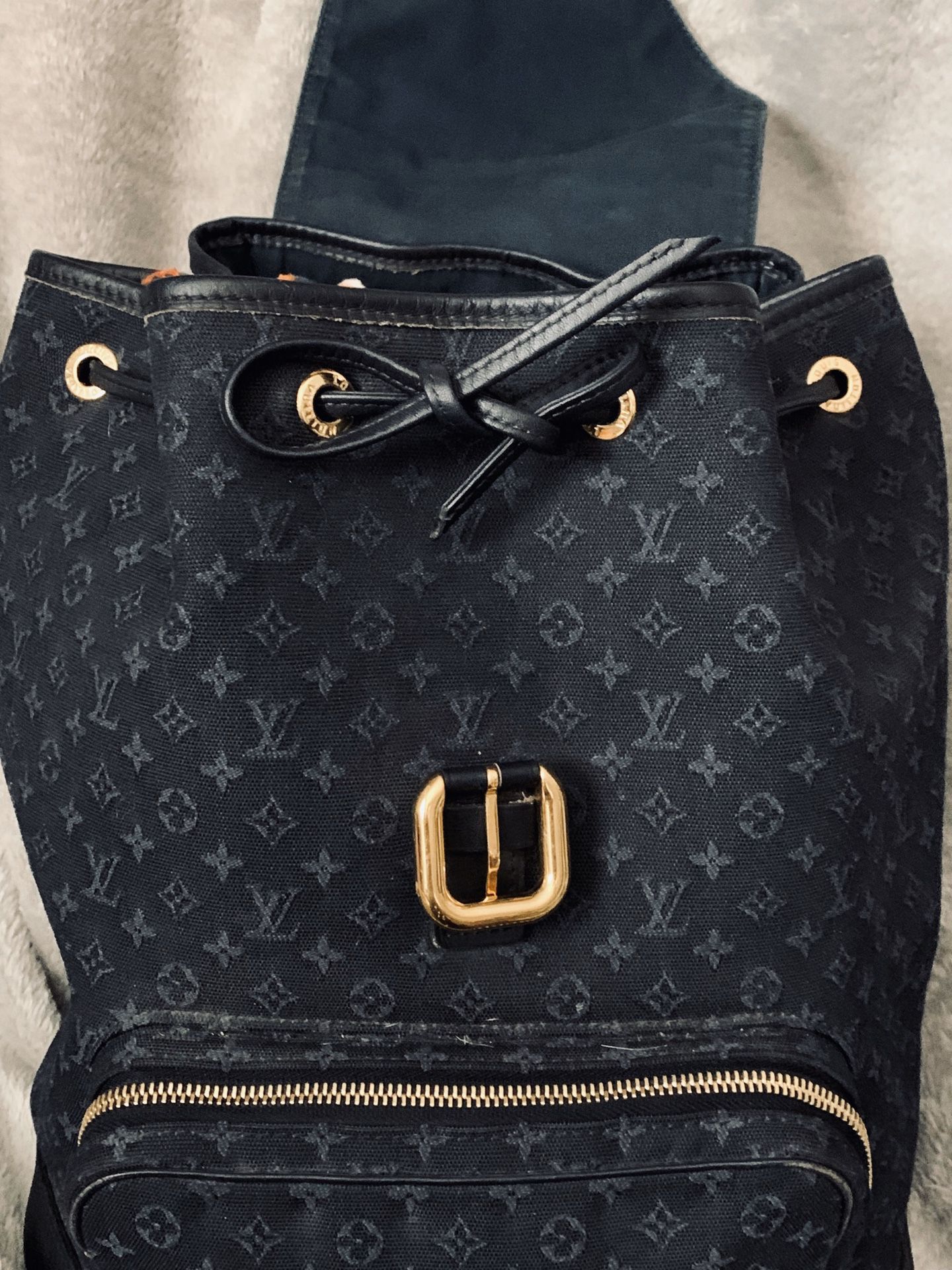 LV/ Louis Vuitton Backpack 🎒