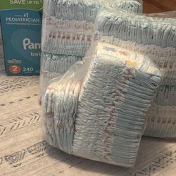 Diapers 200+ Size 2