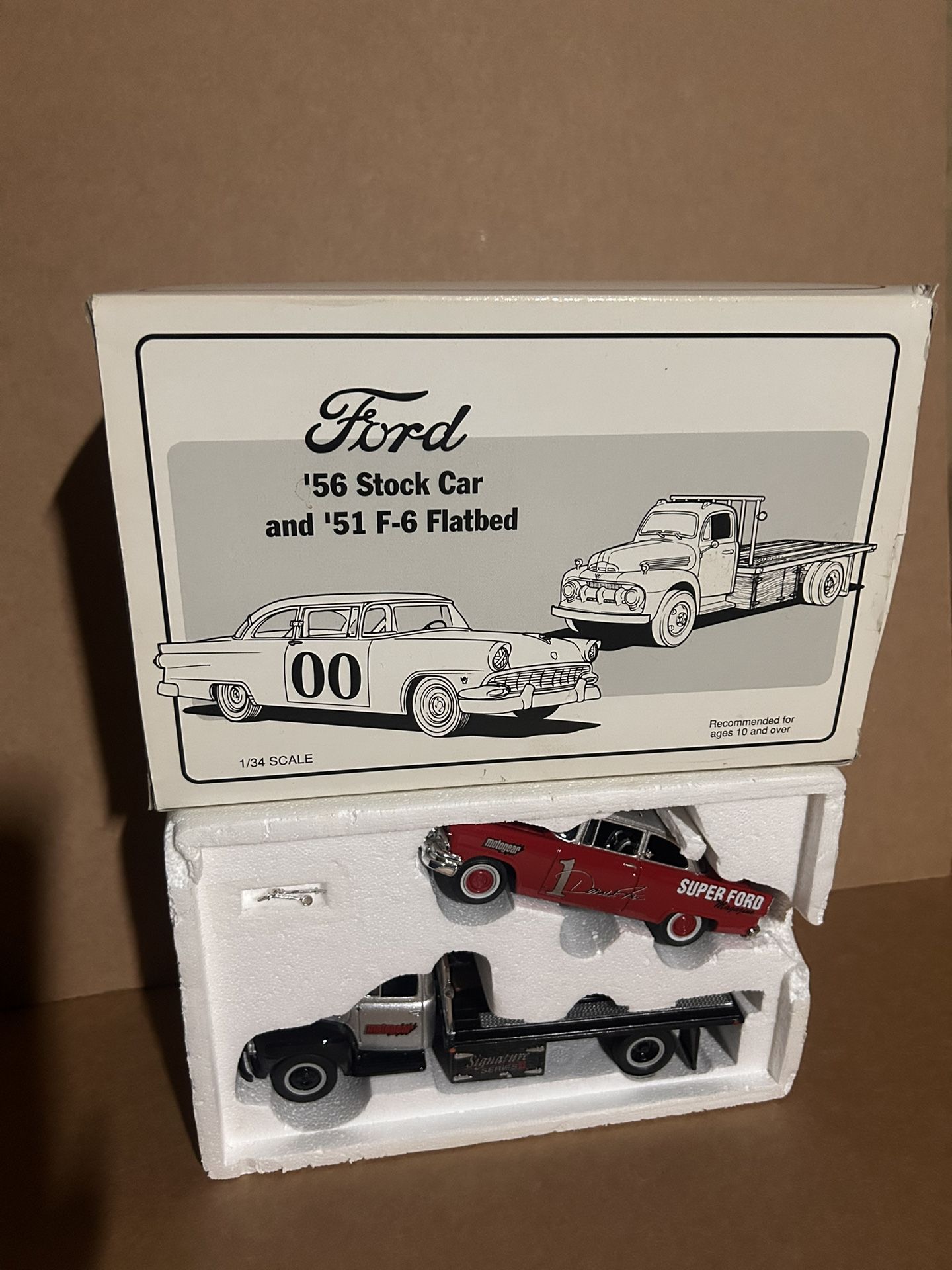 Rare-First Gear 1:34 Scale Ford Stock Car F-6 Flatbed Truck Diecast Model Car Set