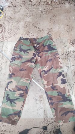 Camo Pants, great condition