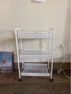 Rolling shelf