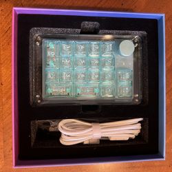 KiiBoom Phantom 21 Hot Swappable Crystal Acrylic Numpad - New