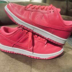 Nike Dunk Low Hyper Pink Women’s 6 Men 4.5y