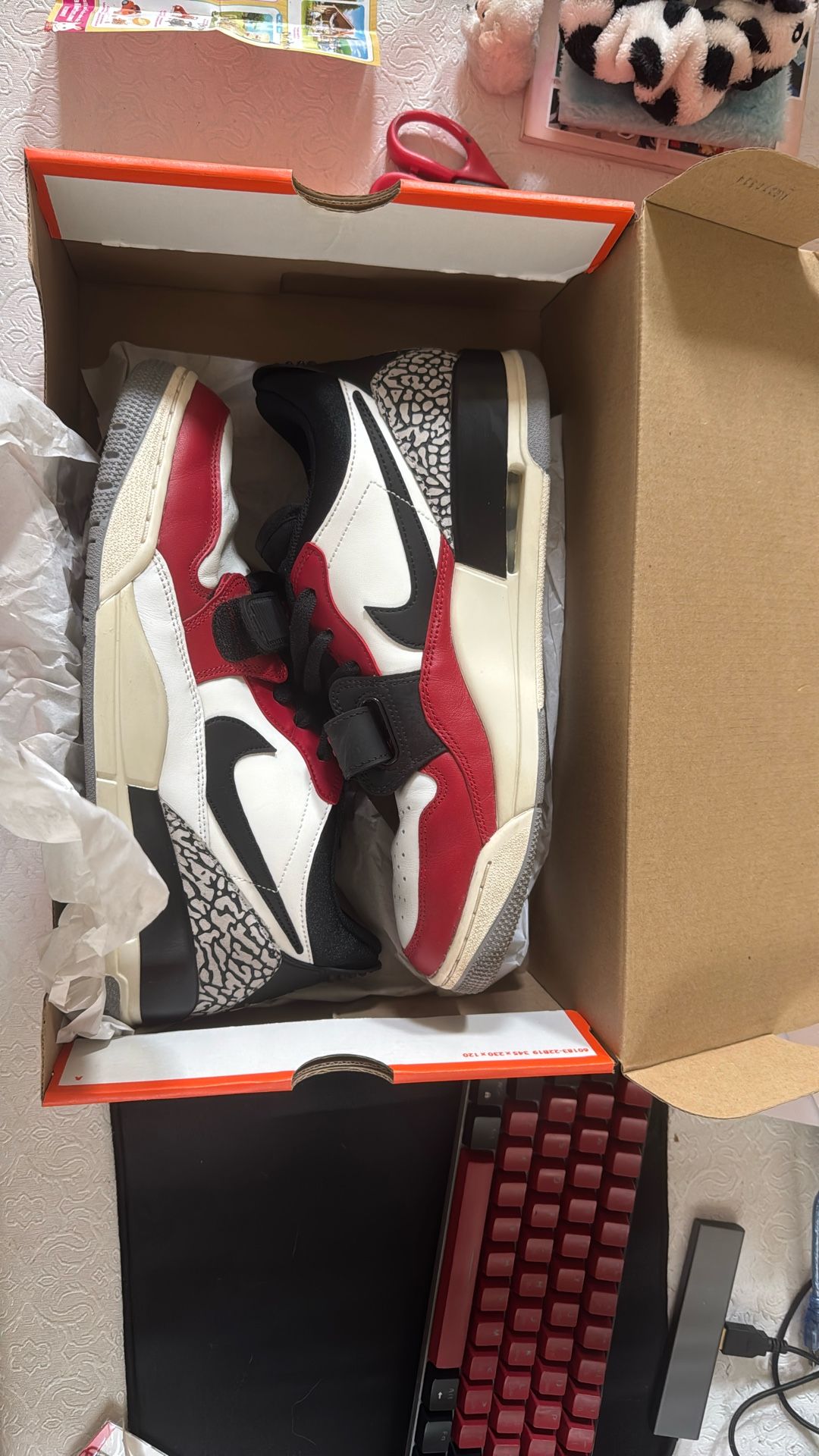 Nike Shield 312 Low