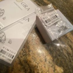 Halo Diamond Earring