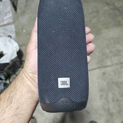 JBl Link10 Smart Bluetooth Speaker with Google Assistant - Black #U9625 (AD)