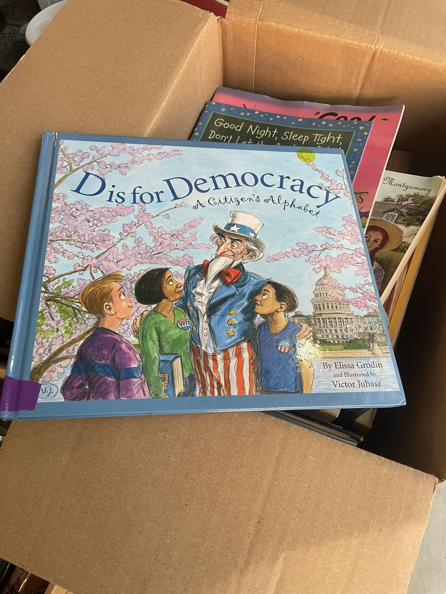 Children’s books—3 Boxes
