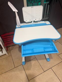 Kids Adjustable Study Desk with Lamp