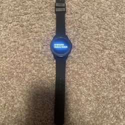 Samsung Galaxy Watch With Charger