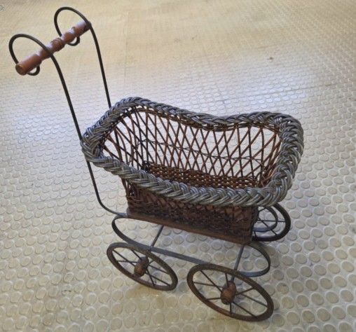 VINTAGE DOLL STROLLER