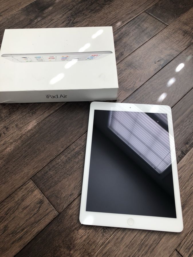 Ipad air for sale. 16 gb Excellent condition