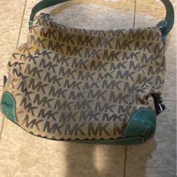 Micheal Kors Purse