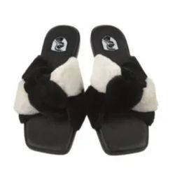 VHNY Fur Slipper Slides Retail $125 Size 7
