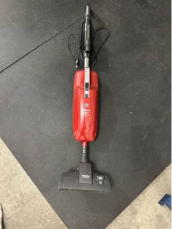 Miele Upright Allteq Vacuum Cleaner – Excellent Quality
