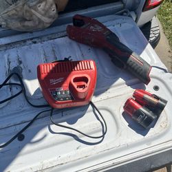 Milwaukee M12 copper cutters with 2 batteries and charger