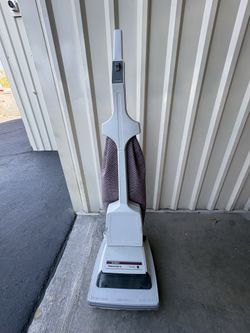 VINTAGE KENMORE, TWO SPEED variable speed twin fan. SUPER CLEAN PRETTY MUCH MINT CONDITION YOU COULD SEE