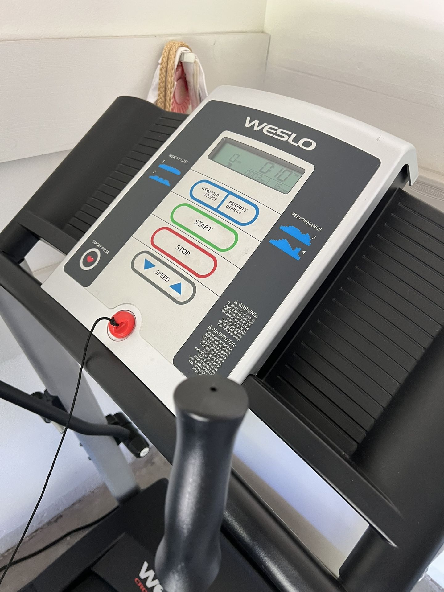 Weslo crosswalk g 3.2 treadmill hotsell