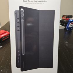 Samsung S9+   Book Cover Keyboard Slim 