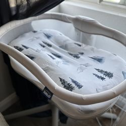 halo bassinet / snuggle me lounger