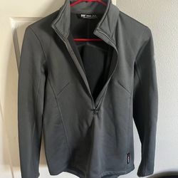 Helly Hansen lightweight pullover in blue/gray