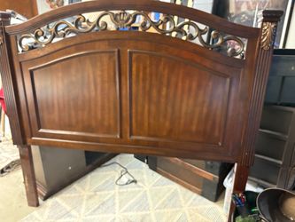 Queen bedroom set