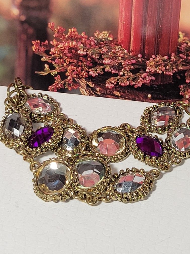 RENAISSANCE REVIVAL BRACELET, CABOCHON, WONDERFUL RENAISSANCE REVIVAL STYLE BRACELET IN GOLD TONE METAL, CABOCHON, UNSIGNED 7.5"INCHES LONG, IN GREA