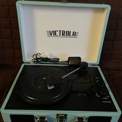 Victrola Suitcase Record Player 