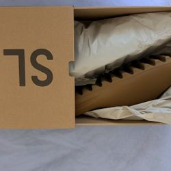 SZ 11 ADIDAS YEEZY SLIDE OCHRE
