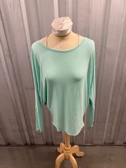 Women’s Lock & Love Mint Green Long Sleeve Relaxed Top