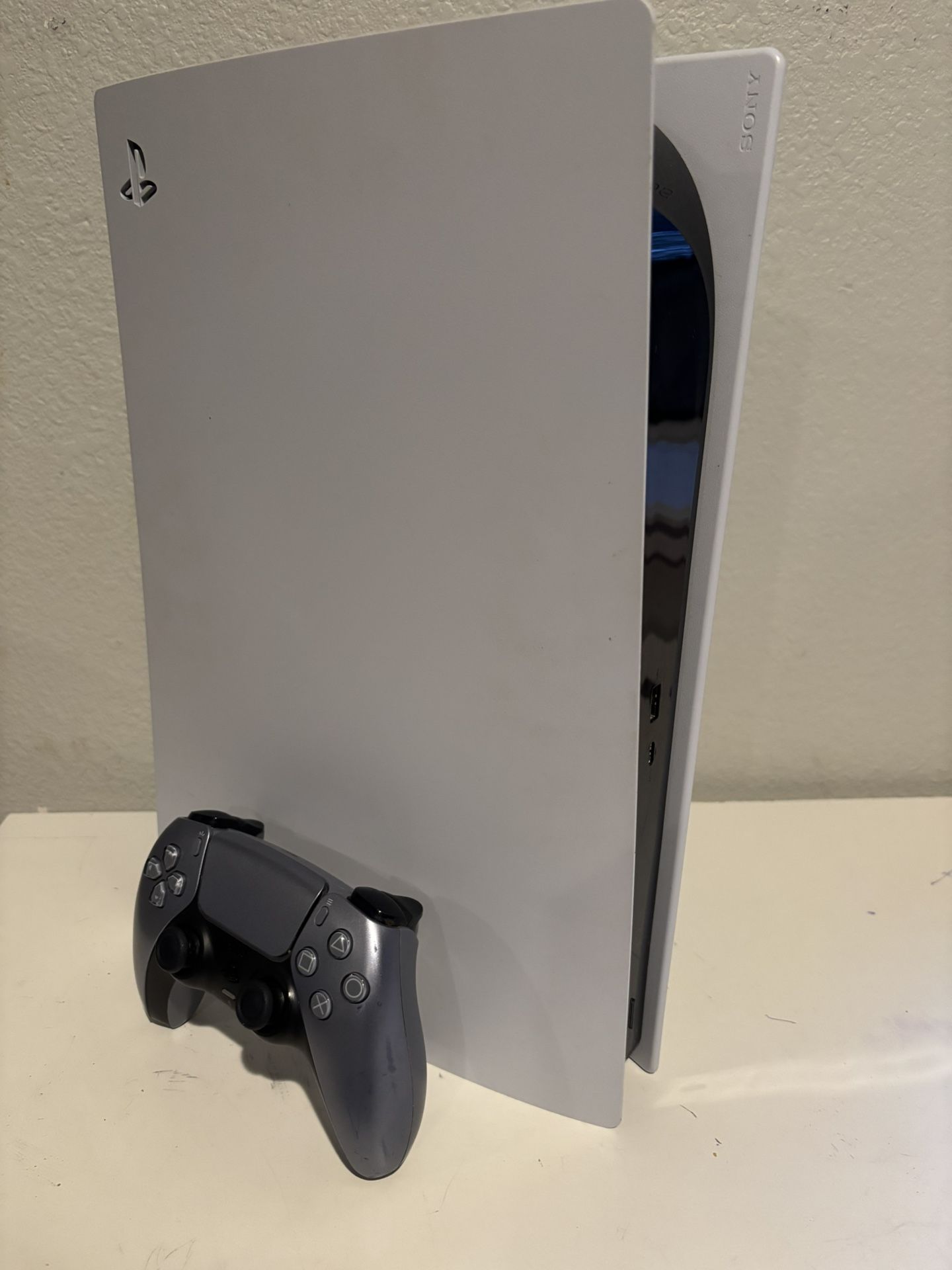 PS5 (controller and power plug Included)