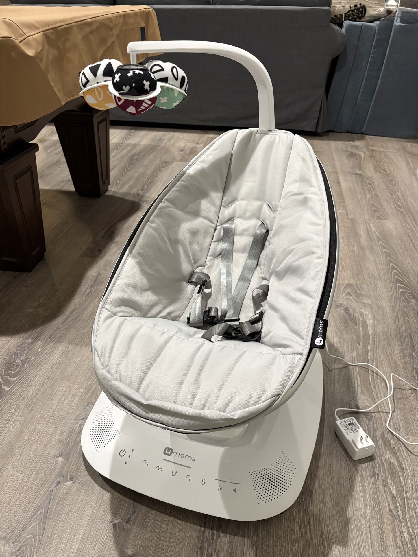 4moms mamaRoo baby swing