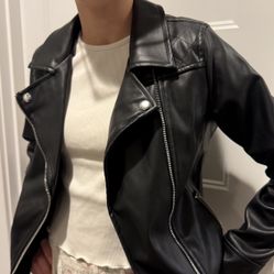 Black Faux Girls Leather Jacket Size 10-12 L