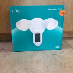 RING FLOODLIGHT CAM PLUS WIRED 