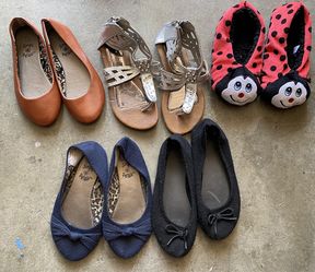 GIRLS SLIPPERS Size 13