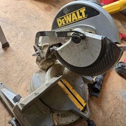 Dewalt Compound Miter Saw