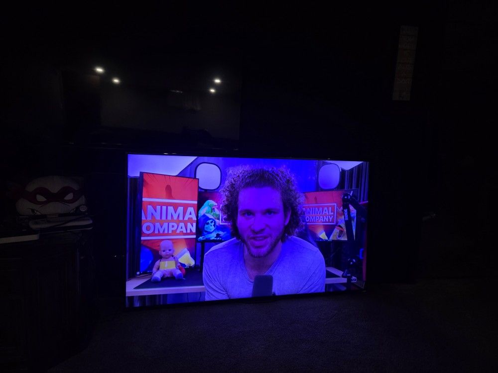 VIZIO E70U-D3 70 Inch Smart TV with Remote