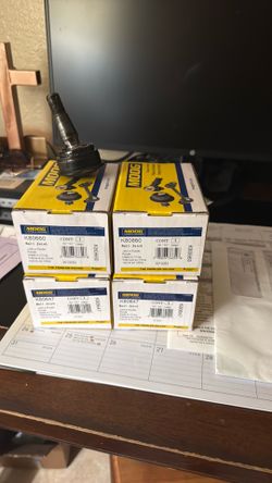 Upper n lower Ball joints