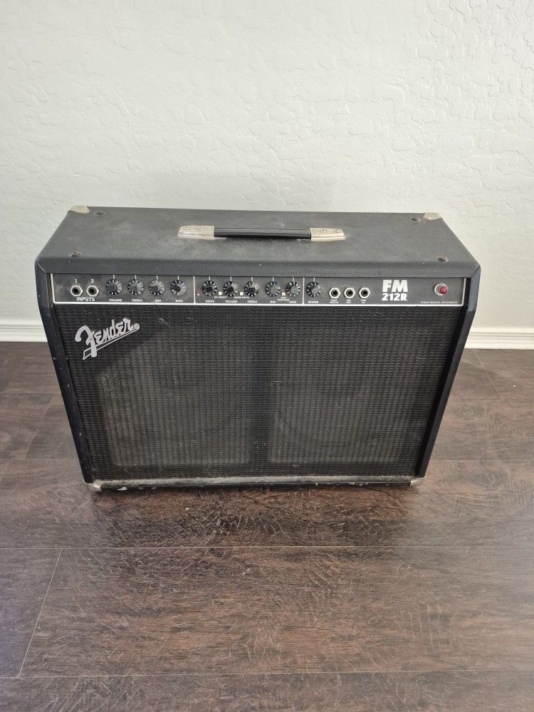Fender FM 212R 2x12 Guitar Combo Amplifier (Trades Okay)