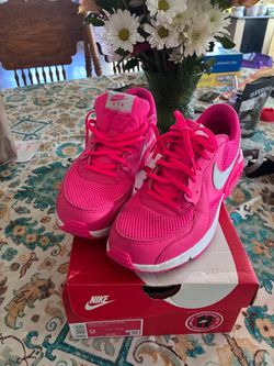 Women’s shoes