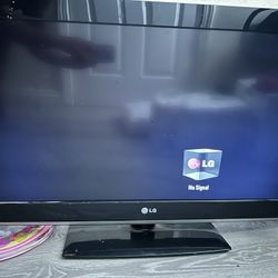 31.5 Inches  Lg Tv