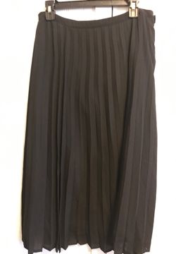 Ladies size 6 pleated lined Christopher & Banks dressy skirt