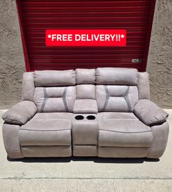 BEAUTIFUL RECLINER SOFA