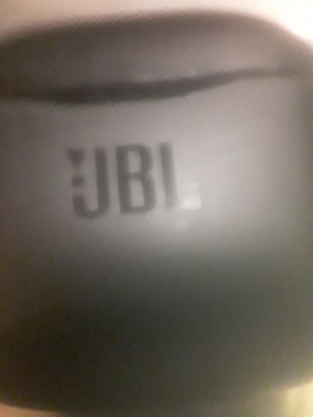 JBL Bluetooth Earbuds