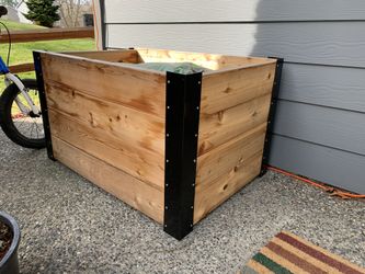 Raised bed made of solid cedar wood